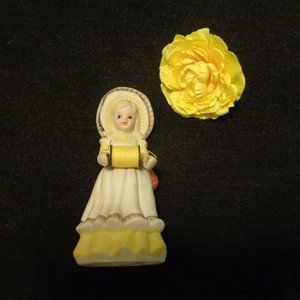 VINTAGE 1970S PRETTY OLD FASHIONED THREAD GIRL